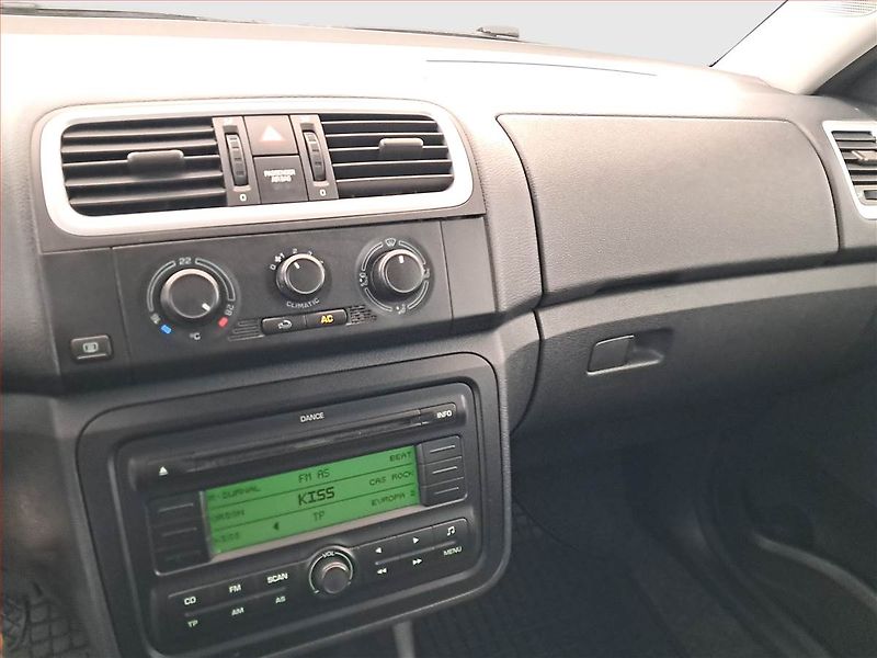 Škoda Fabia (2008) Sport 1.4 TDI, po STK, Tažné - fotka 18 z 18