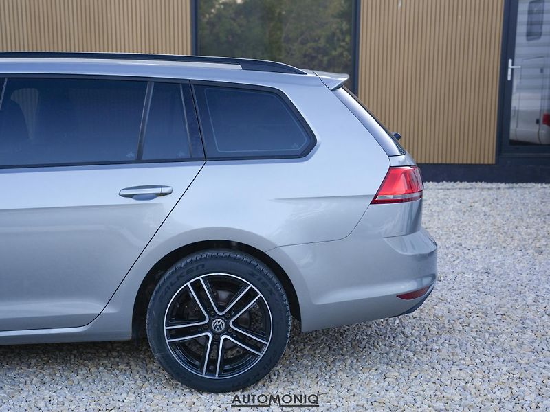 Volkswagen Golf Variant (2015) VII 1.6 TDI Trendline Výhrev s - fotka 15 z 17