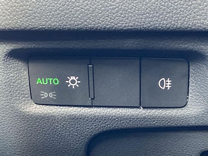 Škoda Octavia (2024) Combi 2.0 TDI Ambition - fotka 17 z 31