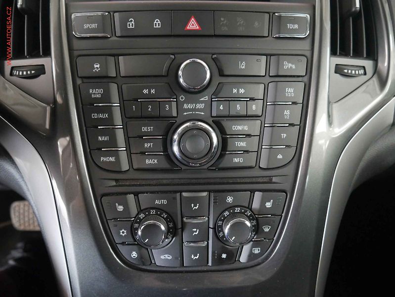 Opel Astra (2013) 1.6T, AT, park.čidla - fotka 16 z 20