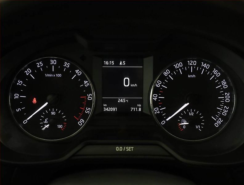 Škoda Octavia (2016) 2.0 TDI, Navi, Tempomat - fotka 9 z 18