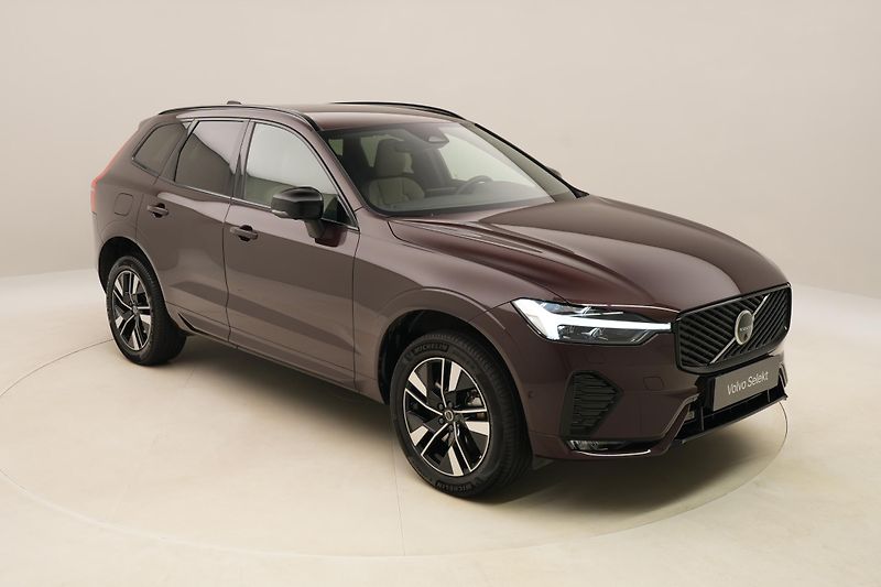 Volvo XC60 B5 AWD PLUS DARK AUT CZ 1.maj. - fotka 17 z 57