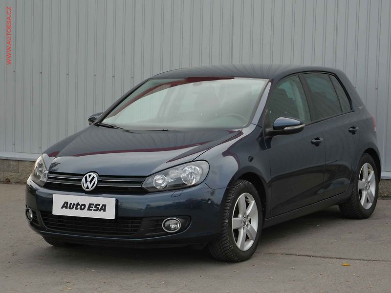Volkswagen Golf (2011) 1.6 TDi, Comfortline, DSG - fotka 3 z 19