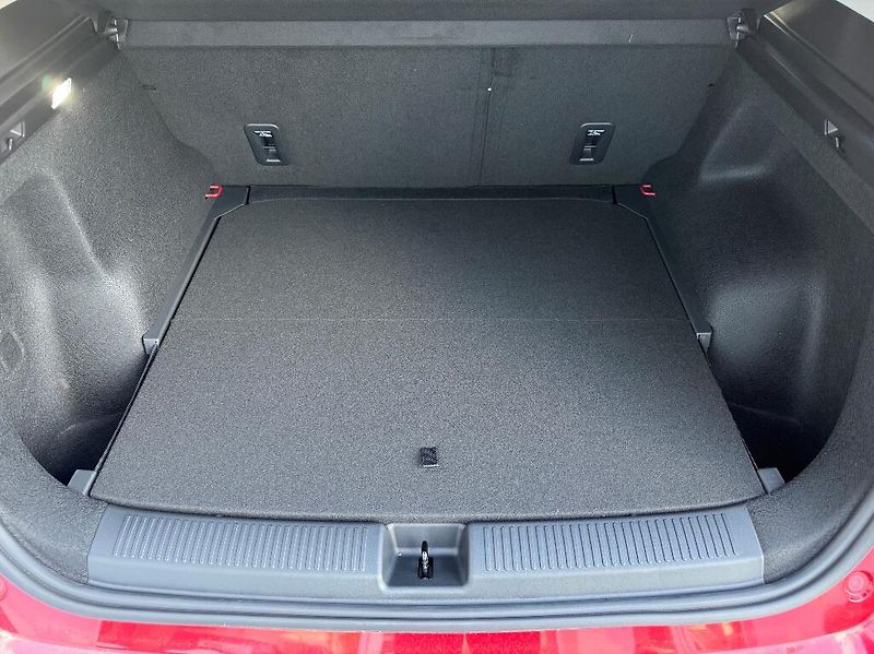 MG MGS5 EV (2026) Emotion (49 kWh) - fotka 40 z 40