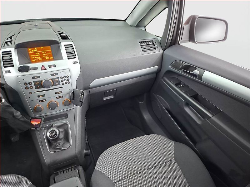 Opel Zafira (2013) 1.7 CDTI, 7 míst, nová STK - fotka 8 z 16