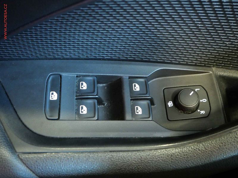 Škoda Octavia (2020) 1.5TSi, LED, aut.klima - fotka 14 z 19