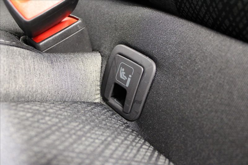 Škoda Karoq 2,0 TDI DSG style 1.maj, CZ - fotka 31 z 33