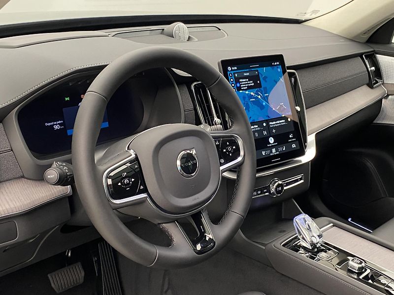 Volvo XC90 (2026) B5 AWD AUT BRIGHT ULTRA 7míst - fotka 4 z 74