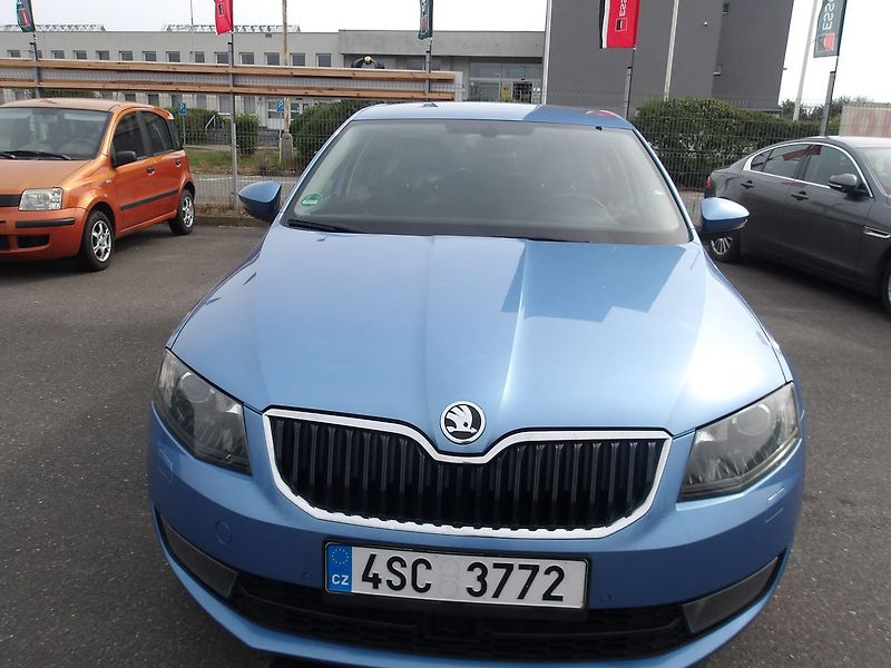 Škoda Octavia 1,6TDi 81kW DSG ! ČR !  KRASAV - fotka 6 z 33