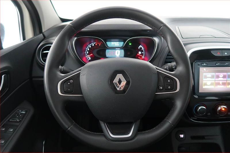Renault Captur (2017) 1.2 TCe, Navi, Tempomat - fotka 15 z 19