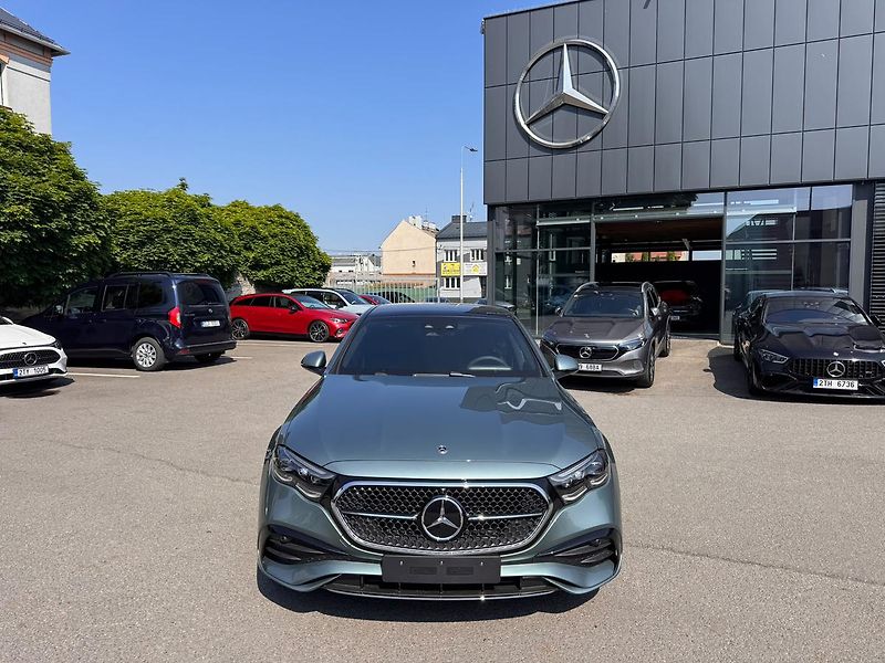 Mercedes-Benz Třídy E (2026) E 450 d 4MATIC - fotka 2 z 24