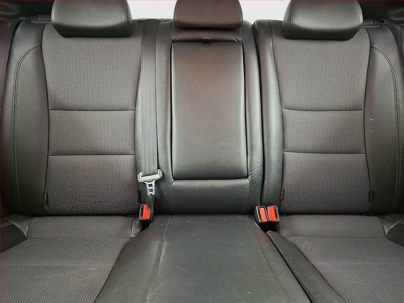 Hyundai i30 (2012) 1.6 GDI, Tempomat - fotka 10 z 15