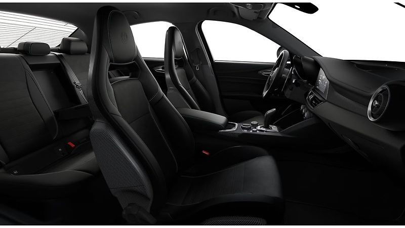 Alfa Romeo Giulia QV Collezione 2.9 V6 BiTurbo 5 - fotka 6 z 6