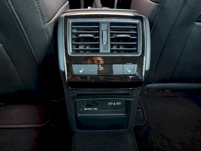 Škoda Superb (2021) Laurin & Klement 2.0 TDI / 147 - fotka 22 z 31
