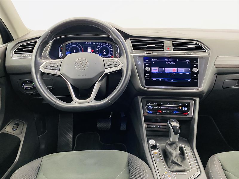 Volkswagen Tiguan Allspace 2,0 TSI DSG 140kW 4x4 - fotka 10 z 24