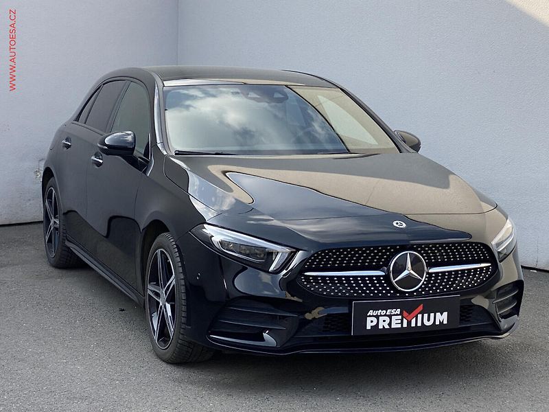 Mercedes-Benz Třídy A (2022) 1.3i A250e, AT, LED, panor, - fotografie inzerátu