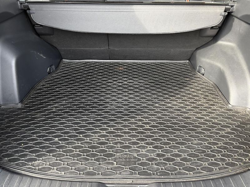 Toyota RAV4 2.5 HSD e-CVT AWD Adventure - fotka 11 z 22