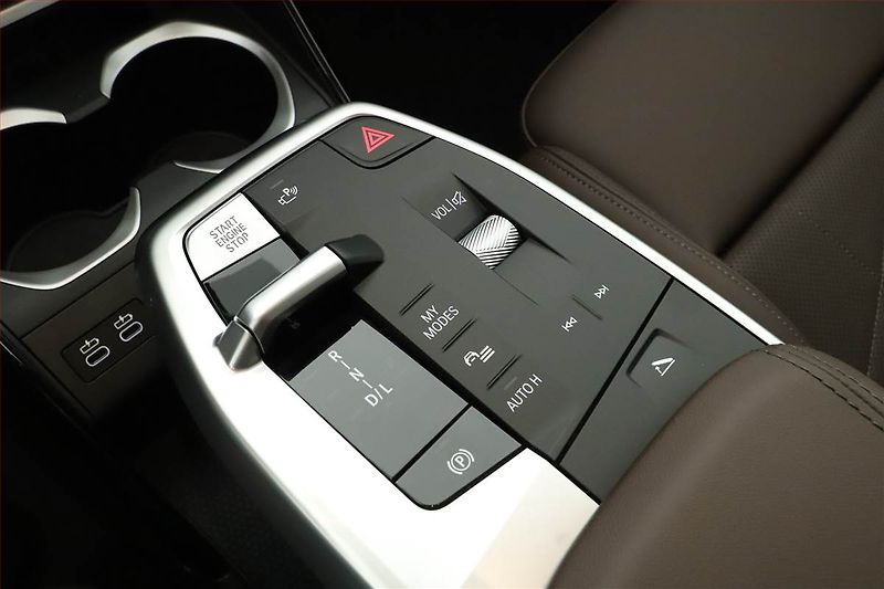 BMW X1 (2025) sDrive20i, XLine, Kamera - fotka 12 z 23