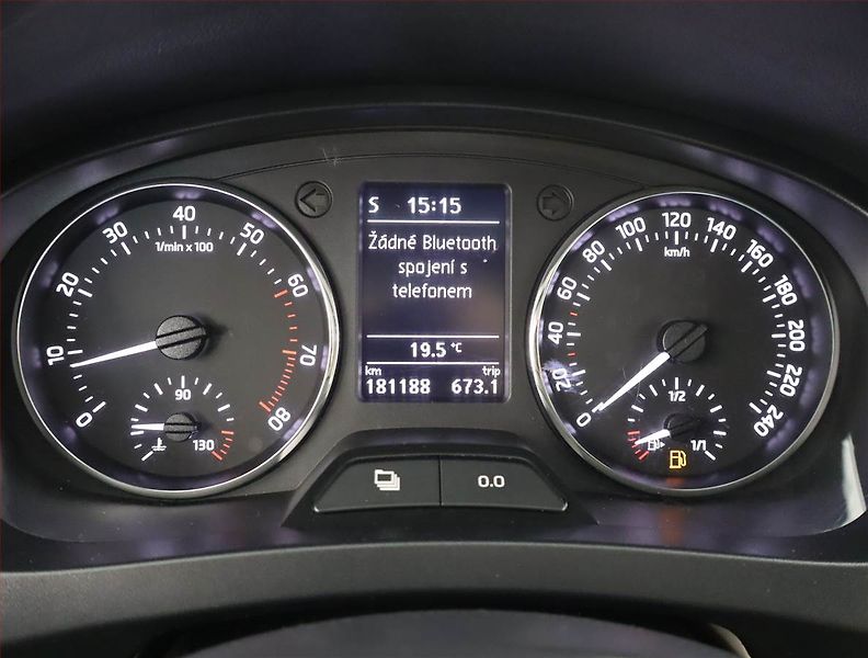 Škoda Rapid (2012) 1.2 TSI, Serv.kniha, Navi - fotka 11 z 19