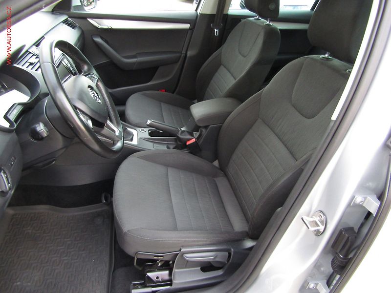 Škoda Octavia (2016) 1.6 TDi, ČR, Style, TZ - fotka 9 z 18