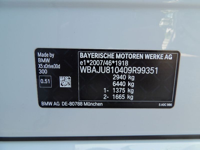 BMW X5 3.0d xDrive Mpaket 360° TZ ČR - fotka 33 z 35