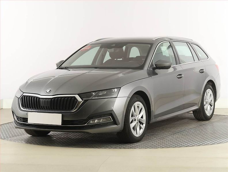 Škoda Octavia (2023) 2.0 TDI, Automat, ČR,1.maj - fotka 2 z 28