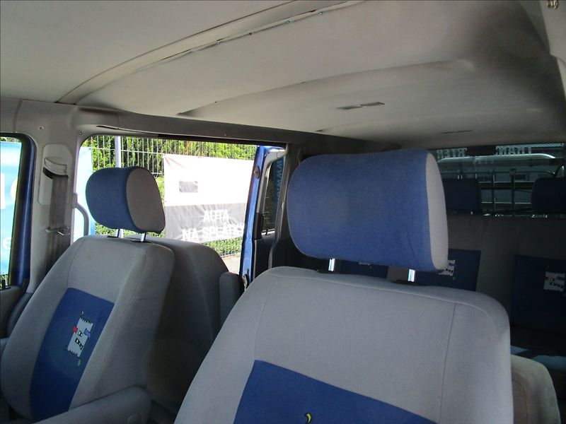 Volkswagen Multivan 2.5TDi 111kW, Atlantis, 7 míst - fotka 19 z 53