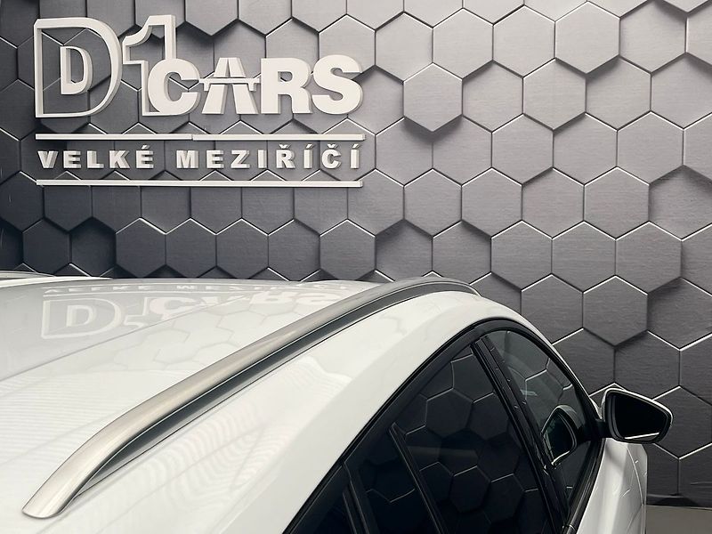 Ford Focus 2.0 EB Titanium LED - fotka 45 z 66