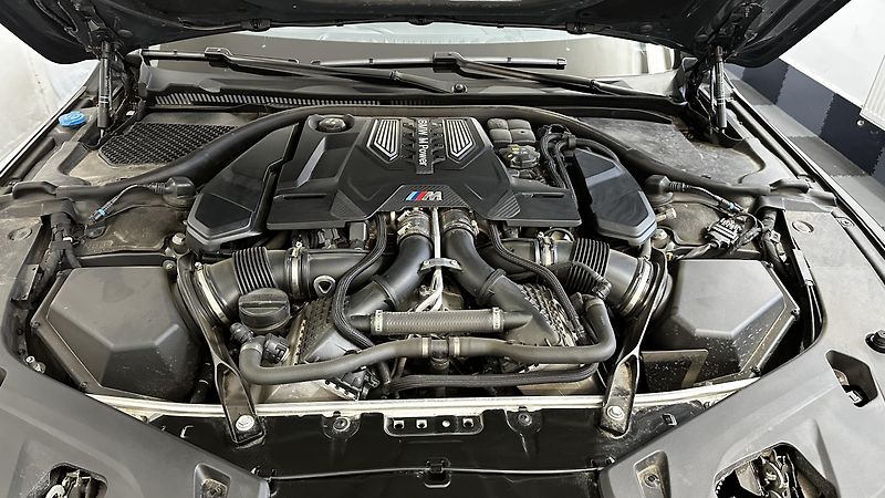BMW M8 COMPETITION/TOP STAV/ZÁRUKA - fotka 47 z 50