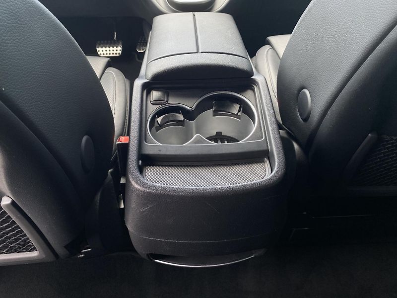 Mercedes-Benz Třídy V V 300 d 4M AMG - fotka 24 z 28