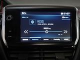 Peugeot 2008 (2018) 1.2 PT, ČR, Active - náhled 15