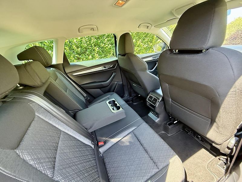 Škoda Karoq (2022) 2.0TDi STYLE KAMERA,TAŽNÉ,ČR - fotka 10 z 19
