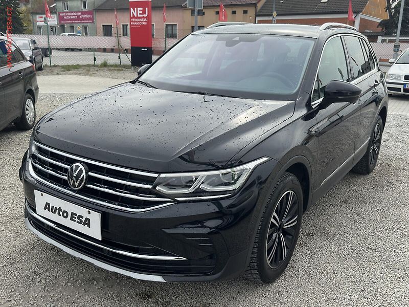 Volkswagen Tiguan (2021) 2.0 TDi 4x4, DSG, LED, kamera - fotka 3 z 21