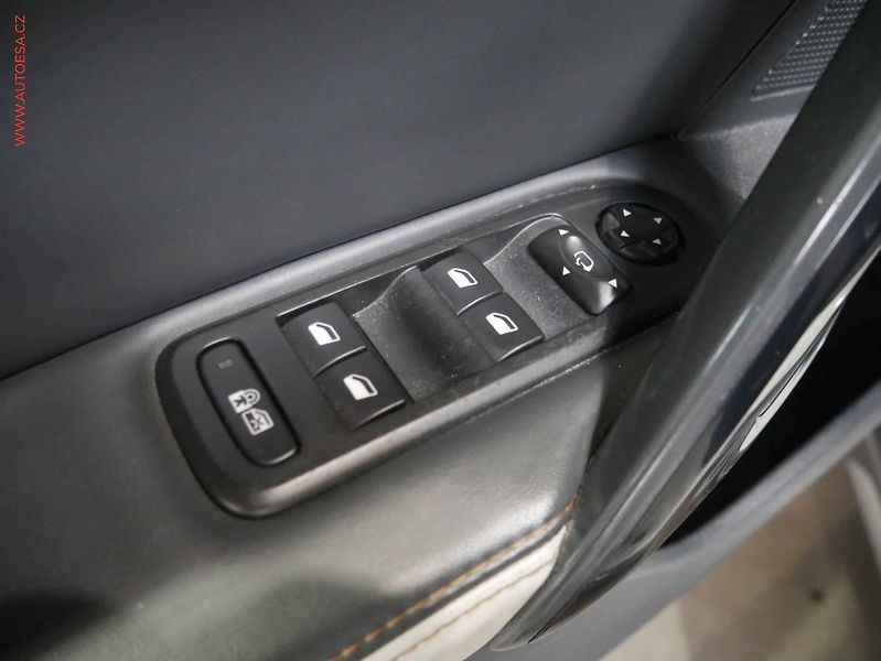 Peugeot 508 (2016) 2.0HDi, ČR, AT, navi, LED - fotka 24 z 26