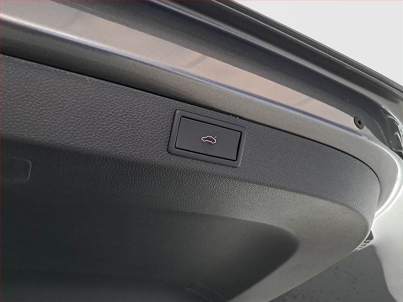 Škoda Karoq (2024) Sportline 1.5 TSI - fotka 16 z 21