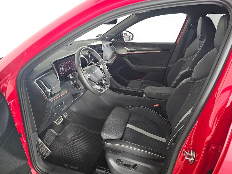 Škoda Kodiaq (2025) 2.0TDI 142KW 4X4 SPORTLINE TAŽ - fotka 6 z 35