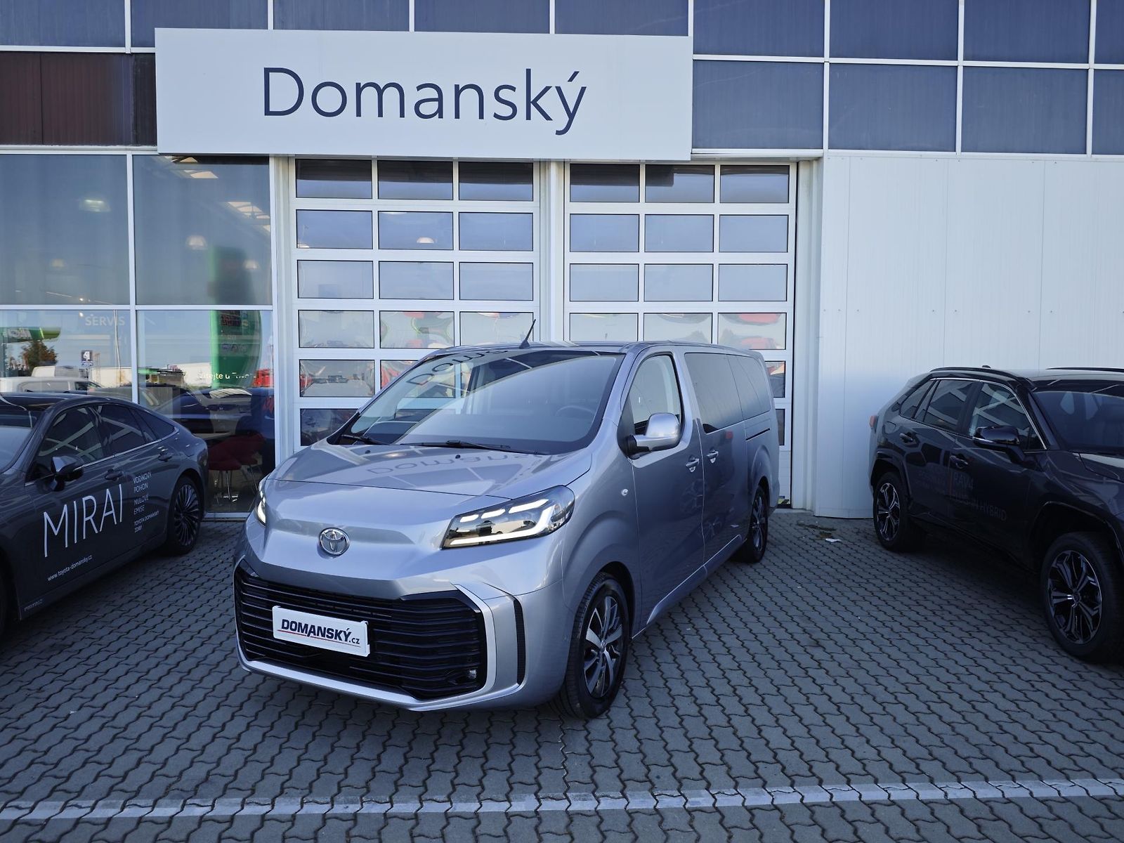 Toyota ProAce Verso 2.0D-8 A/T - L2 FAMILY 8S