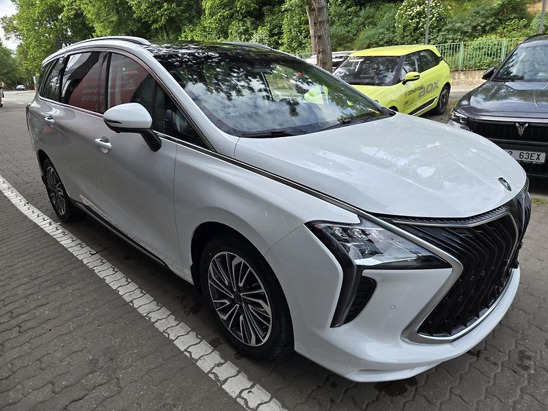 Dongfeng U-Tour (2026) Urban Packet 7míst - fotka 4 z 33