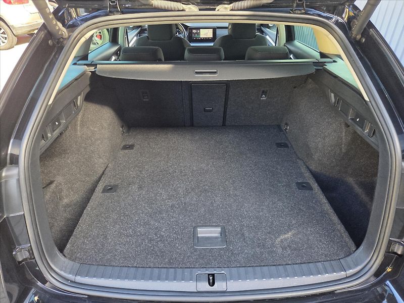 Škoda Octavia 1,5 eTSi 110kW DSG Style Plus - fotka 11 z 25