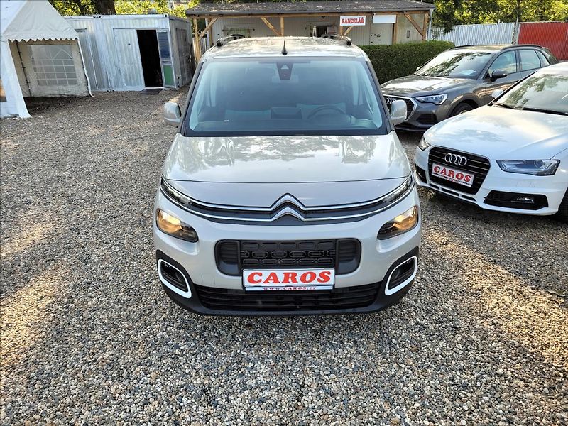 Citroën Berlingo 1,5 HDI,XL,7míst,navi,tažné - fotka 48 z 49