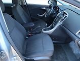 Opel Astra (2011) 1.4 T, Serv.kniha, Tempomat - náhled 9