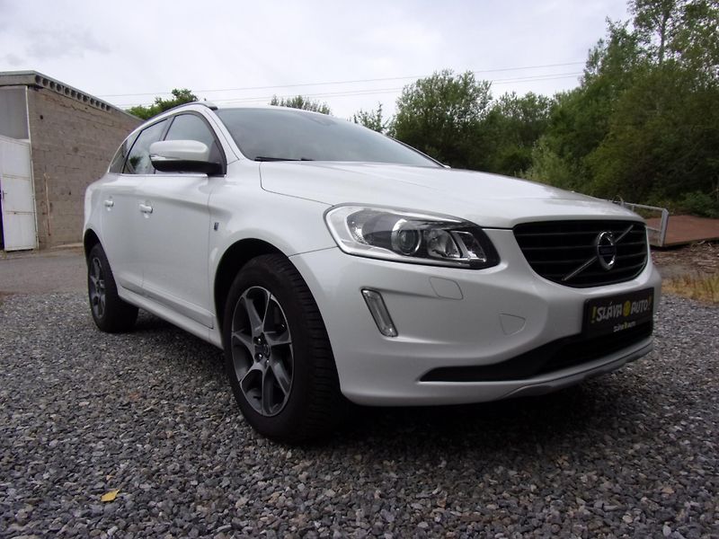 Volvo XC60 (2016) 2.0 D4 140kW OCEAN RACE KRÁSNÉ - fotka 3 z 27