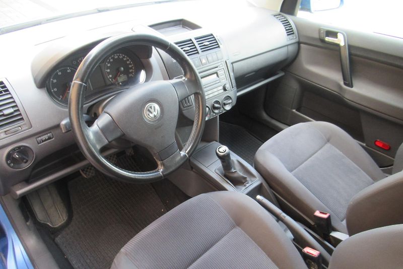 Volkswagen Polo 1.4i  KLIMA  - fotka 9 z 19