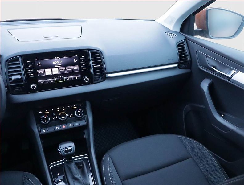 Škoda Karoq (2024) Fresh 1.5 TSI - fotka 8 z 22