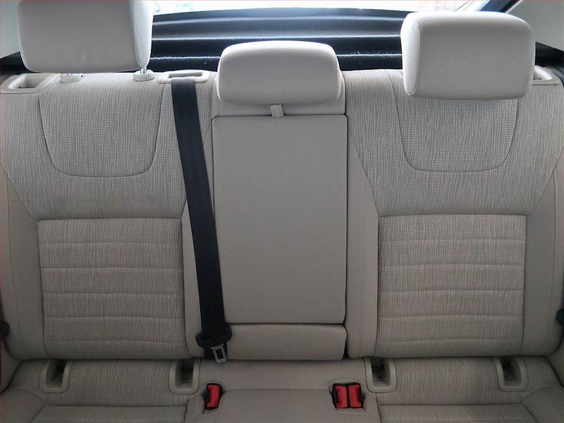 Škoda Octavia (2013) Elegance 1.6 TDI, Tempomat - fotka 10 z 17