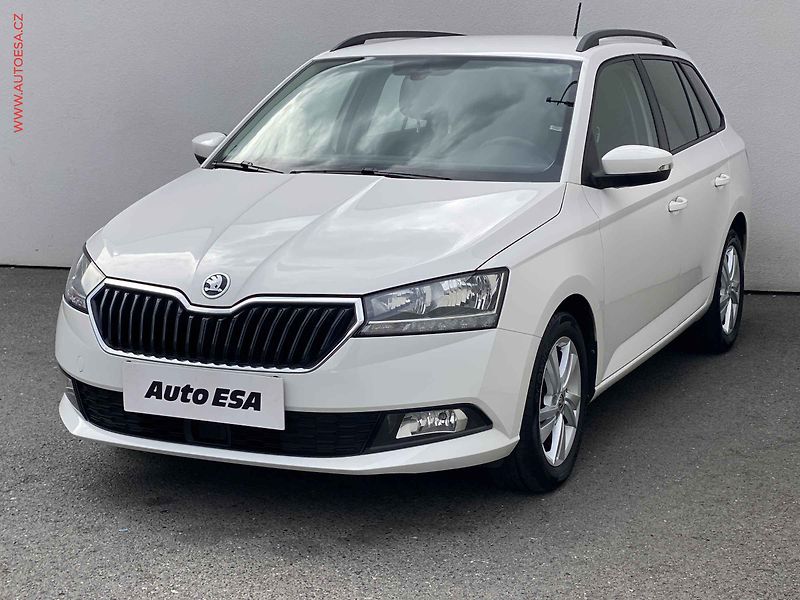 Škoda Fabia (2022) 1.0 TSi, 1.maj,ČR, Ambition - fotka 3 z 17