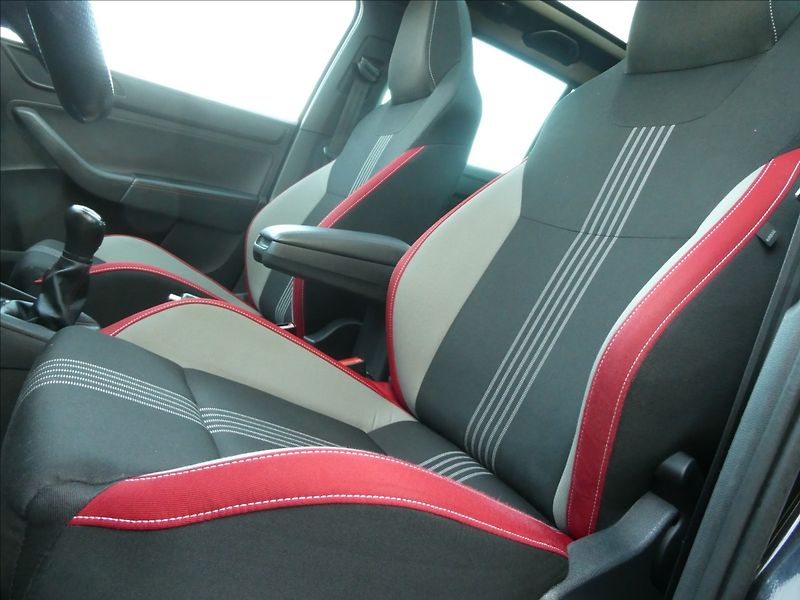 Škoda Rapid 1,6 TDi 85kW MonteCarlo, ČR - fotka 32 z 43
