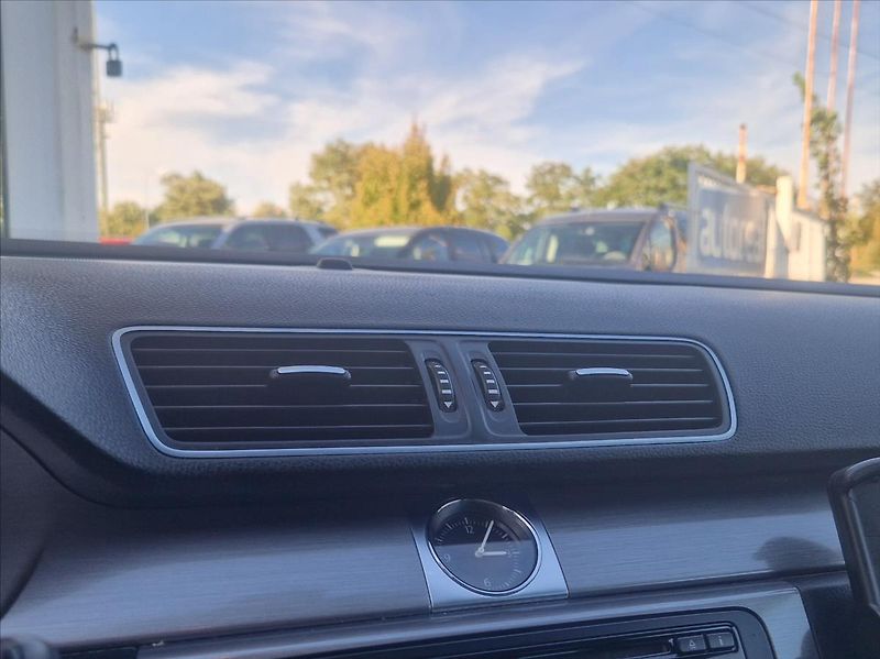 Volkswagen Passat 1,4 TSI DSG AUTOAC SENZOR TAŽN - fotka 34 z 37