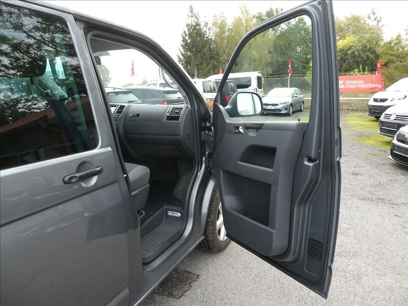 Volkswagen Multivan 2,0 TDi103kW 4x4 serviska,závě - fotka 19 z 37