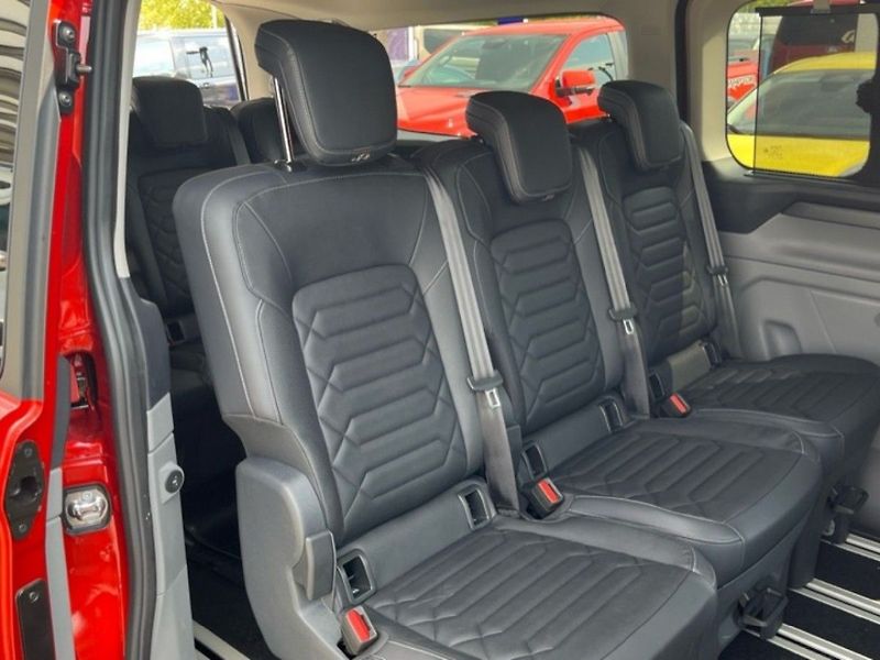 Ford Tourneo Custom 2.0i,171KW,CZ,DPH,1.MAJ - fotka 13 z 30